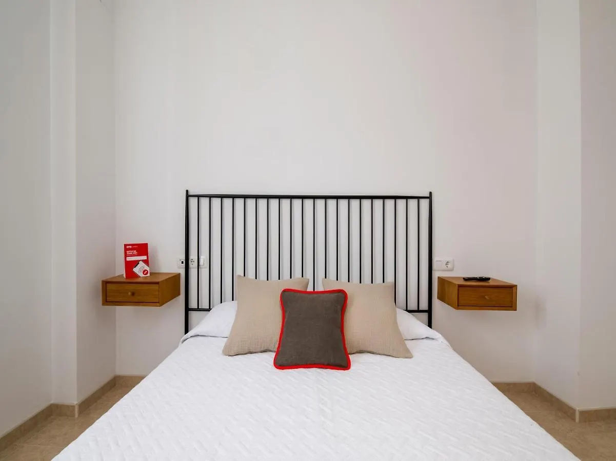 Apartamentos Santiago Écija 2*,